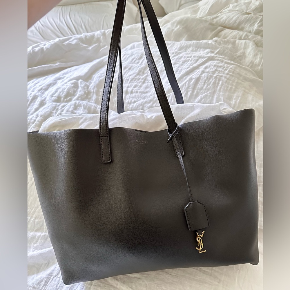 Saint Laurent (YSL) East-West Shopping Bag Tote in Smooth Leather Grey Asphalt